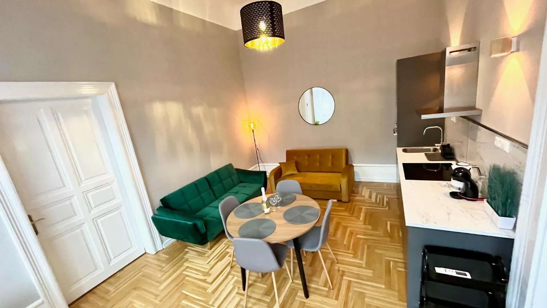 Happy Days Apartment 2 Budapest