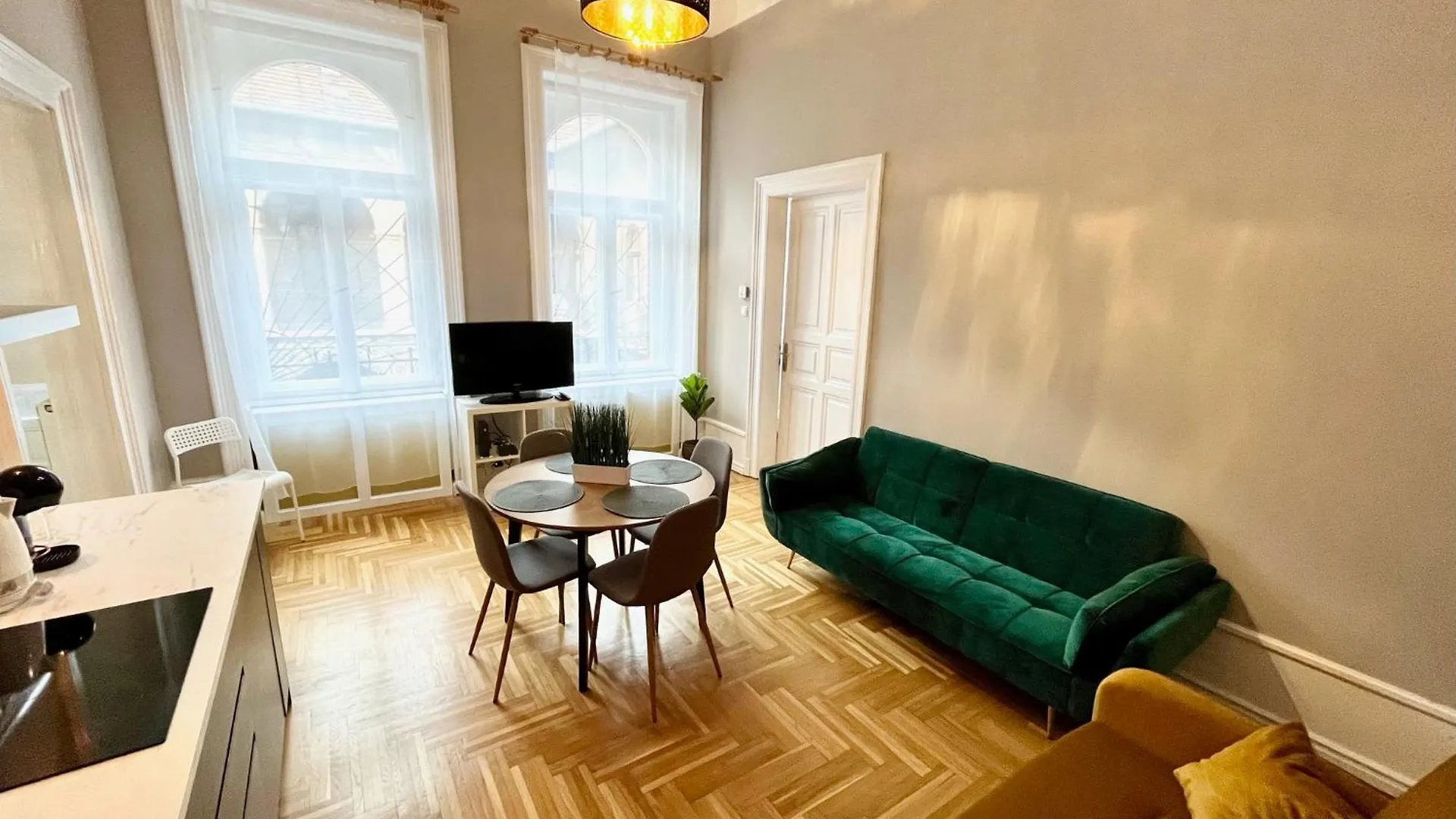 Happy Days Apartment 2 Budapest